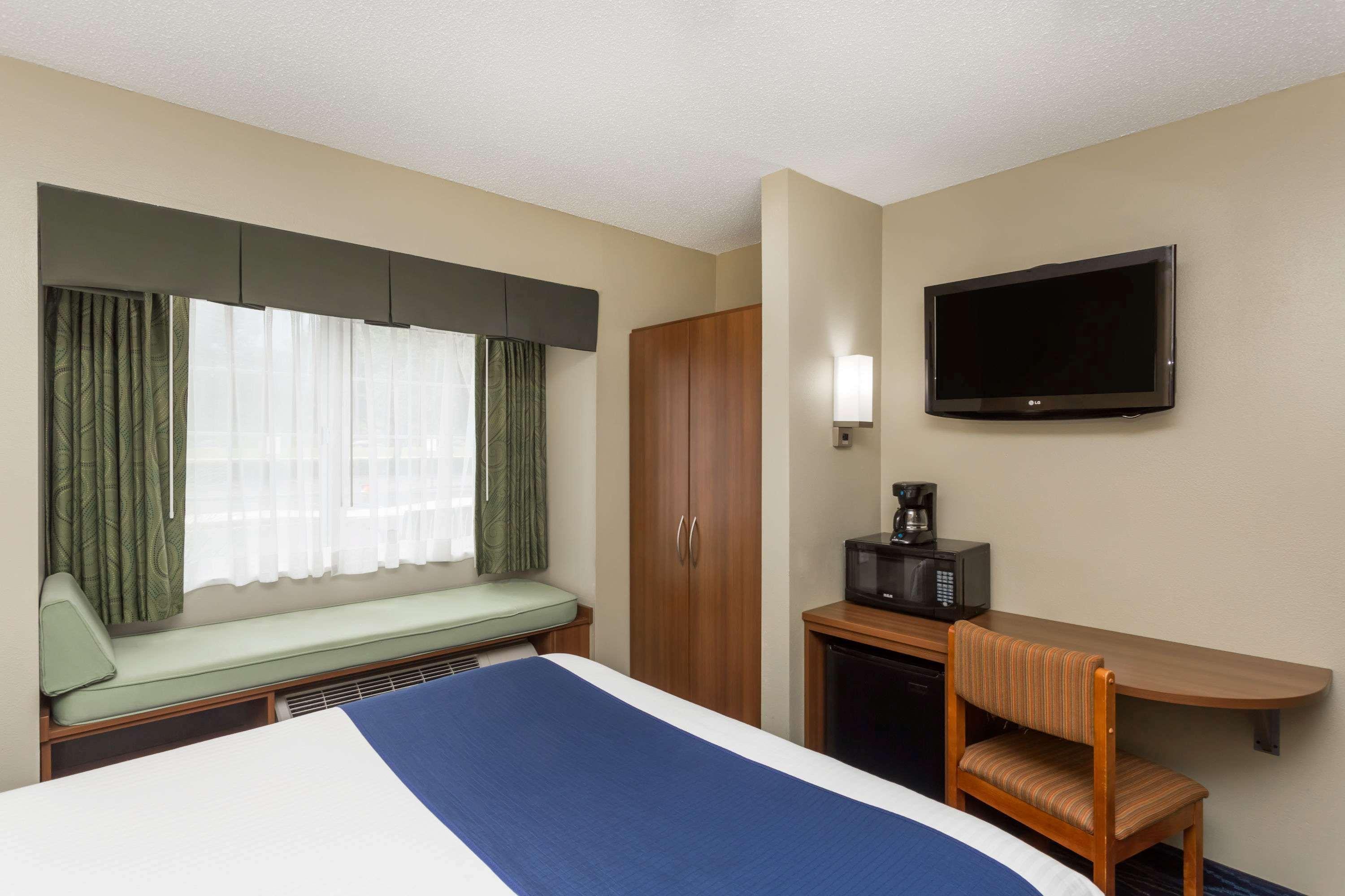 Microtel Inn & Suites By Wyndham גולף שורז מראה חיצוני תמונה