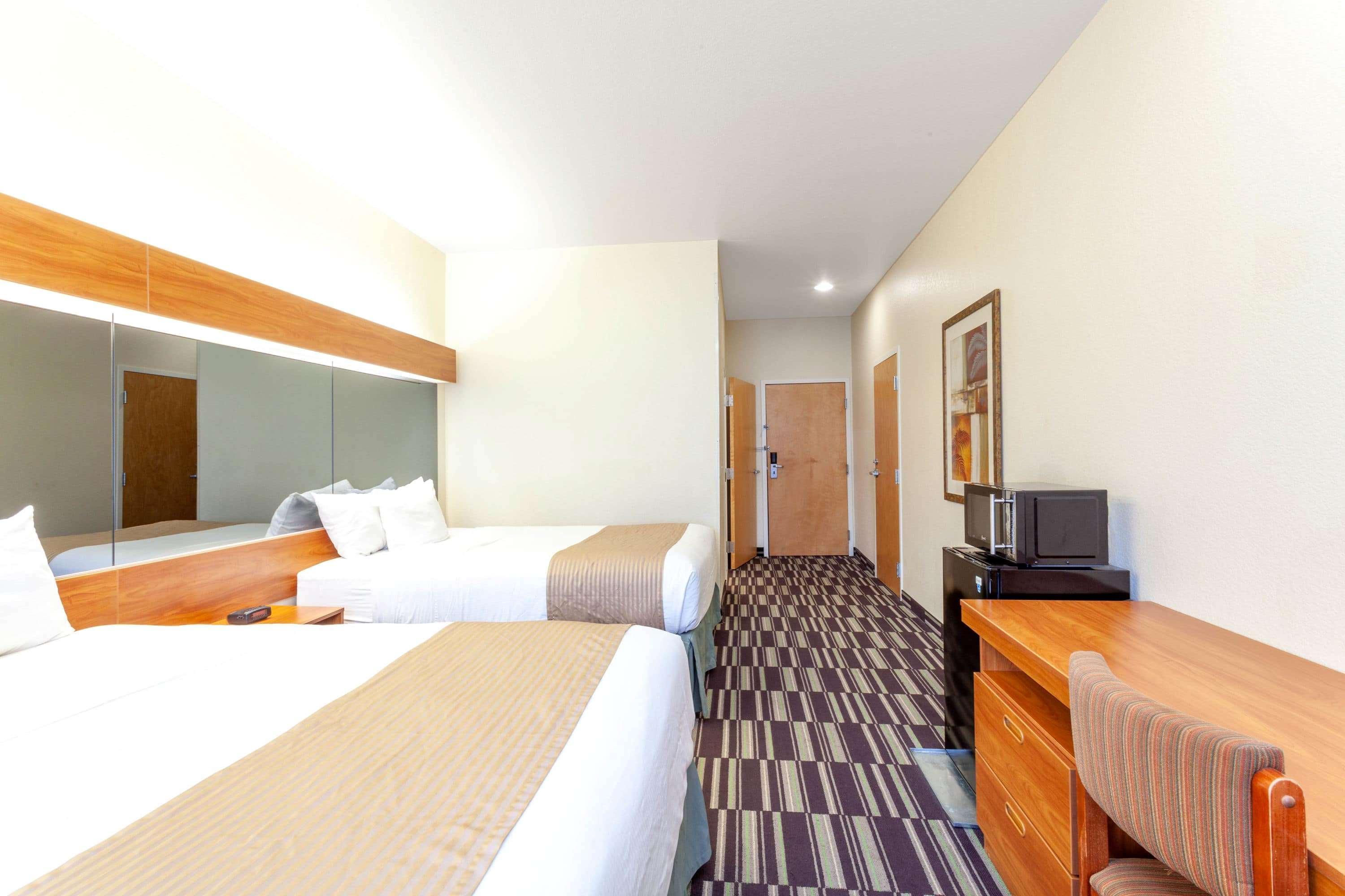 Microtel Inn & Suites By Wyndham גולף שורז מראה חיצוני תמונה