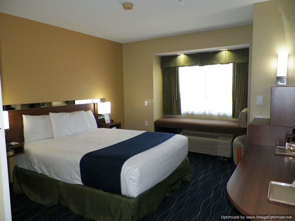 Microtel Inn & Suites By Wyndham גולף שורז מראה חיצוני תמונה